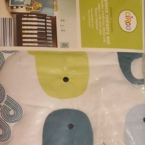 4 piece nursery set (whales)